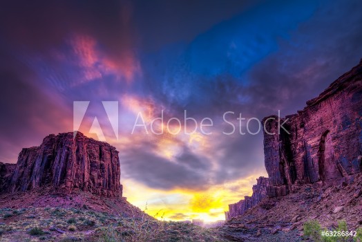 Bild på Sunset in the Utah Desert